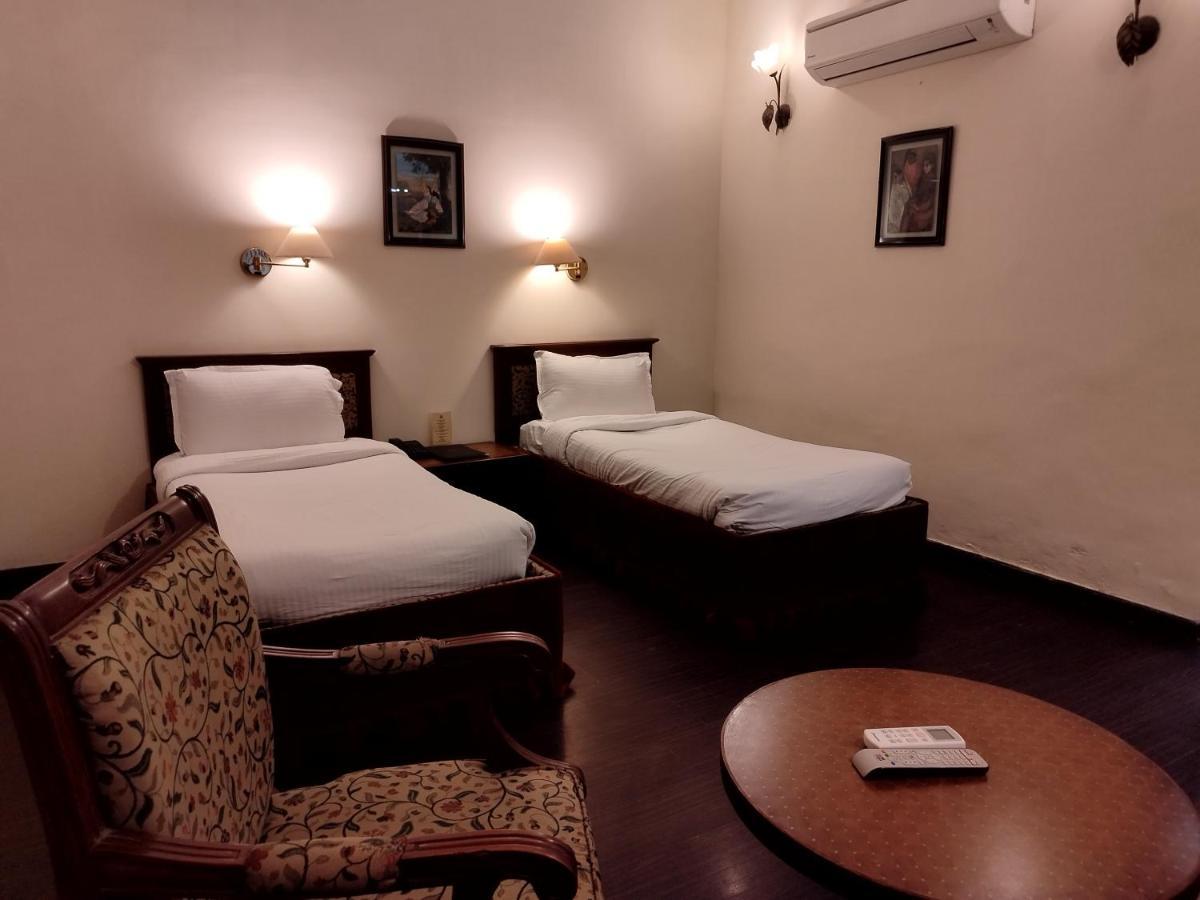 Hotel Sepal Bathinda Zewnętrze zdjęcie