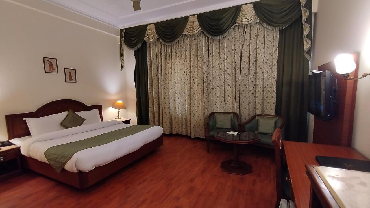 Hotel Sepal Bathinda Zewnętrze zdjęcie