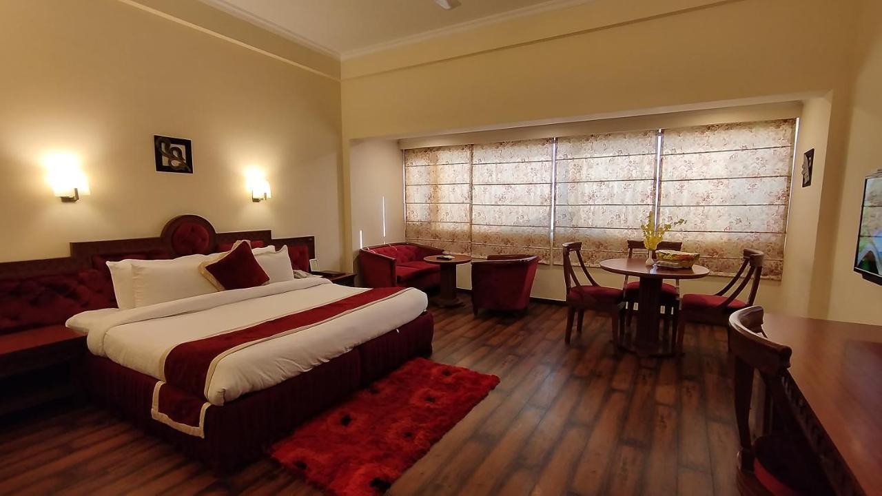 Hotel Sepal Bathinda Zewnętrze zdjęcie