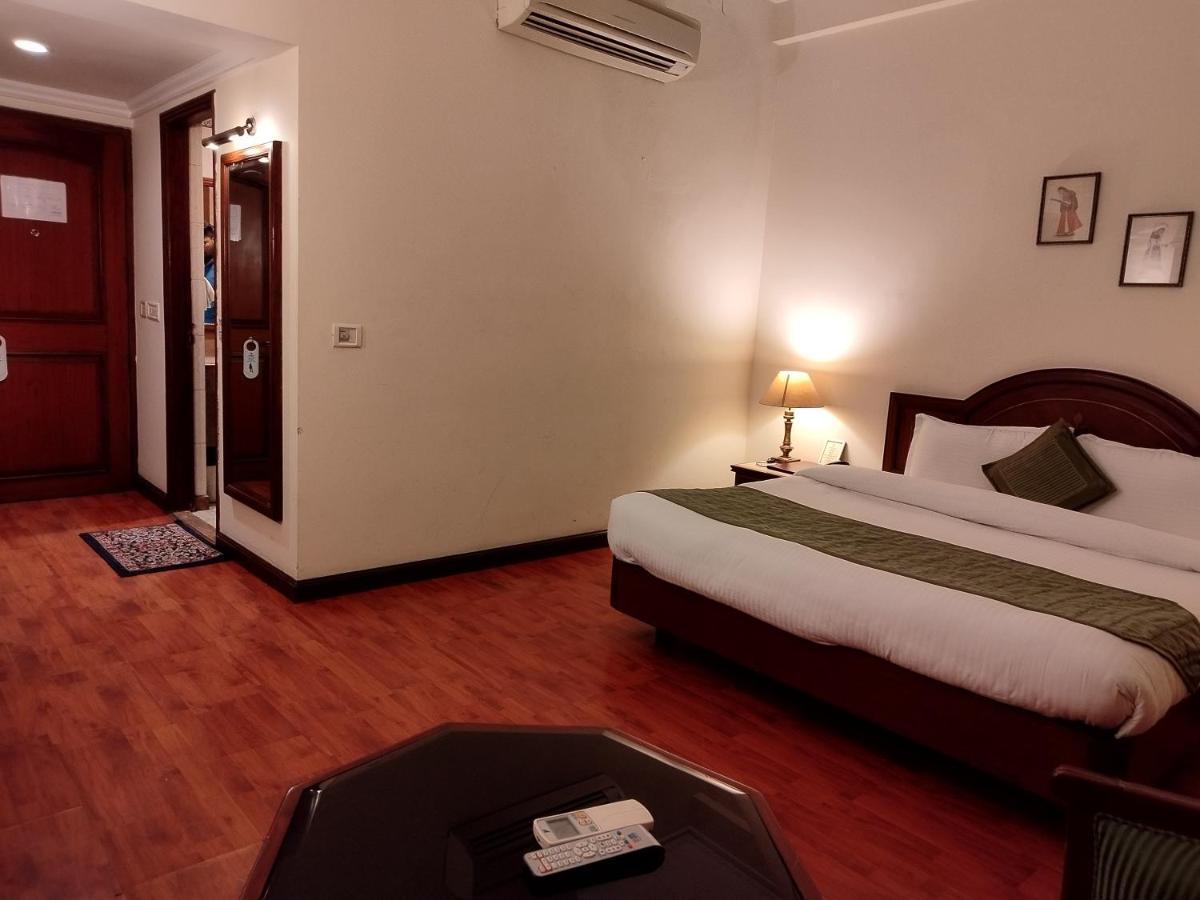 Hotel Sepal Bathinda Zewnętrze zdjęcie